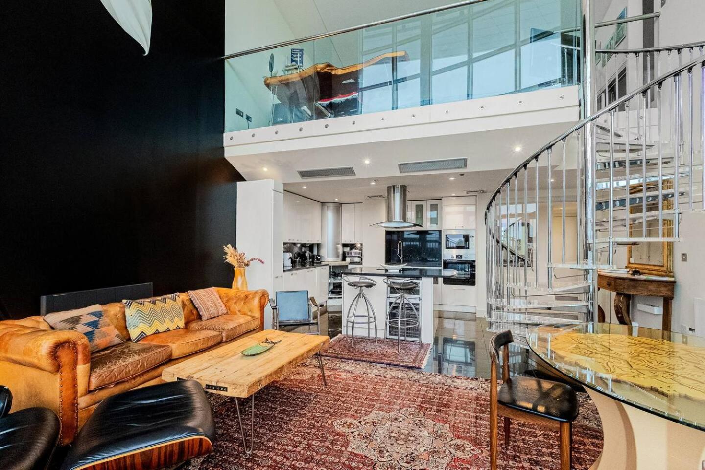 London Canary Wharf Riverside Penthouse Apartment Exterior photo